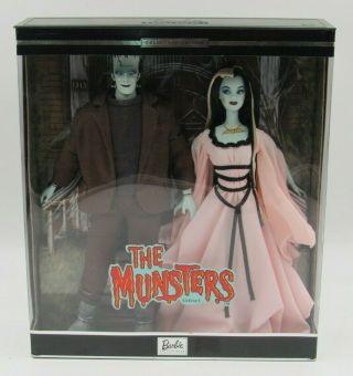 The Munsters Giftset Herman & Lily Barbie And Ken Mattel Special Edition 2001
