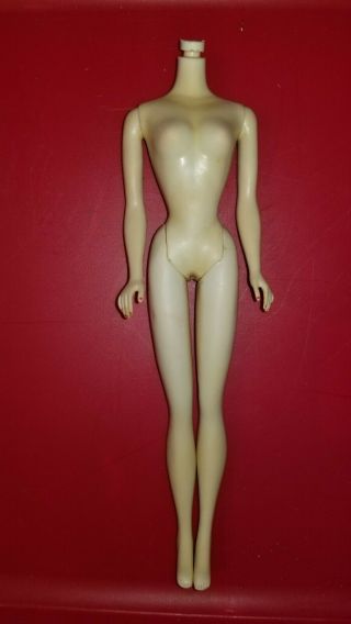 Vintage 2 Or 3 Ponytail Barbie Body Only (1)