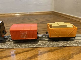 Thomas & Friends Trackmaster Motorized TOBY with Mail BOXCAR and Cargo Freight 3