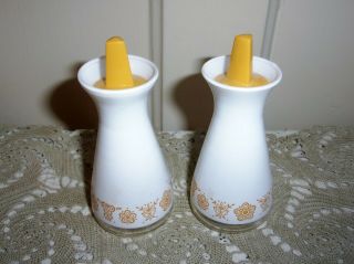 Vintage Corelle Gold Butterfly Salt And Pepper Shakers With Tri - Prong Lids
