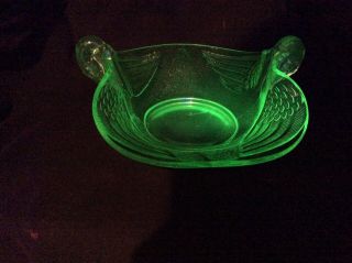 Vintage Fenton Green Vaseline Art Glass Swan Candy Dish - Bowl With Two Handles