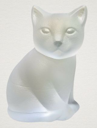 1985 Nybro Swedish Art Glass Cat Figurine 5.  5 " Tall Frosted