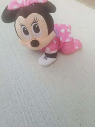 Fisher Price Disney Baby Minnie Mouse Touch N Crawl Plush Toy 2013 D04