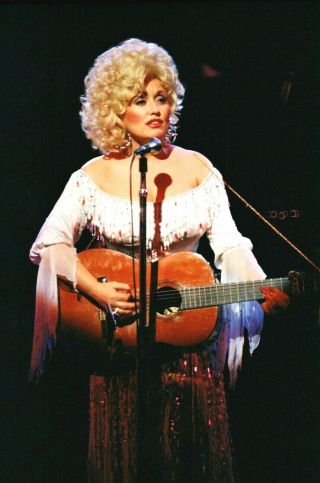 Dolly Parton In Concert @ London Dominion 1983 60 Unique Onstage Photos Not Cd