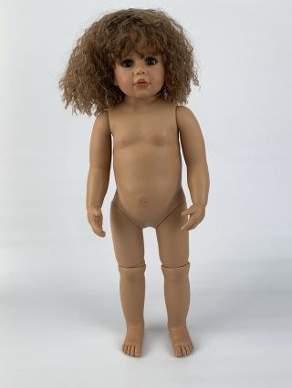 Katrina Masterpiece Collector Doll By Monika Peter - Leicht Vinyl 2