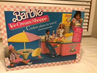 Vintage (1989) Barbie Ice Cream Shoppe Playset