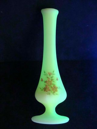 Fenton Custard Glass Bud Vase 8 " Inch Hand Painted Flowers Artist Signed " Abusch "