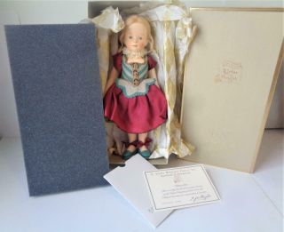 2003 Ufdc R.  John Wright Musette Convention Doll In Candy Container Box