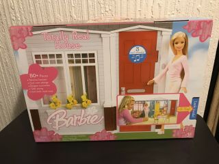 Barbie 2005 Totally Real Playset Doll House,  Mattel,  Folding W/sound.