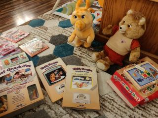 Teddy Ruxpin And Grubby 1985 W/answer Box,  Map,  & 10 Cassettes/books