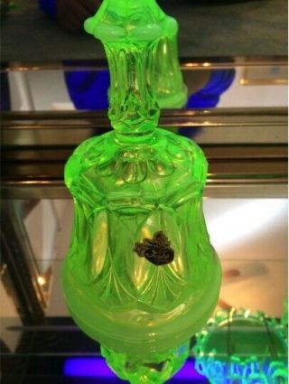 Fenton Topaz Vaseline Opalescent Glass Bell
