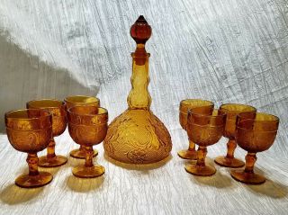 Vtg Tiara Exclusives Sandwich Pattern Amber Decanter And 8 Wine Glasses