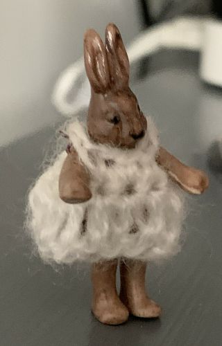 BISQUE HERTWIG CARL HORN MINIATURE Jtd 1.  75” Rabbit White Crocheted Dress 2