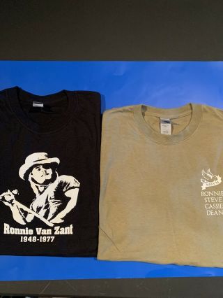 Lynyrd Skynyrd 43 Years Memorial Ronnie Van Zant 2 - T - Shirts.  Size Large.