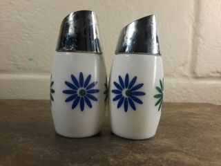 Vintage Gemco Westinghouse Green & Blue Daisy - Set Salt and Pepper Shakers 3