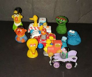 Sesame Street Toys - 5 Diecast Cars,  5 Finger Puppets.  Big Bird