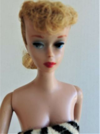 Extra 5 Vintage Barbie In Black And White Bathing Suit Hair