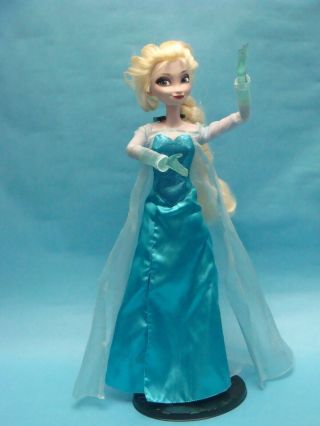 Disney Frozen 16 " Singing Elsa Doll Motion Activated Lights Up 2013 Exclusive