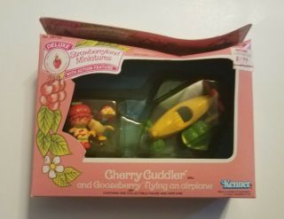 Rare Vintage Strawberry Shortcake Cherry Cuddler Deluxe Miniature / Box