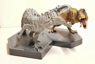 Jurassic World Limited Edition T - Rex Indominus Rex Dinosaur Statues Box Set