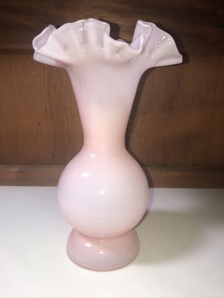 Pink Vintage Fenton Glass Ruffled Vase 8.  5” Tall