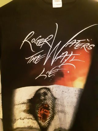 Roger Waters The Wall Tour T - Shirt 2012 Small