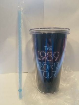 Taylor Swift 1989 World Tour Cup Tumbler Plastic Cup W/ Straw