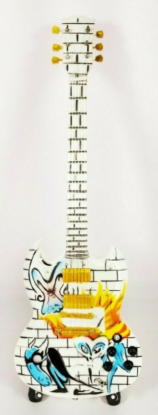 Pink Floyd The Wall Miniature Tribute Guitar With Stand - Floyd18