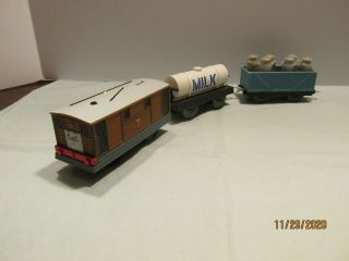 Thomas & Friends Trackmaster - Toby With Milk Tanker & Milk Tender