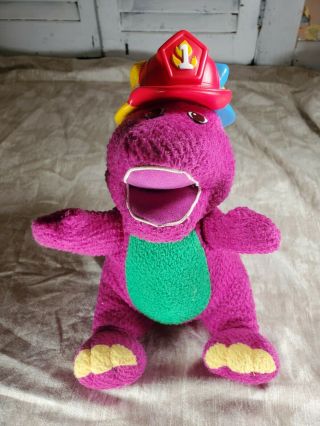 Vintage Silly Hats Barney Singing 11 " Plush Toy Fisher Price Dances 2001
