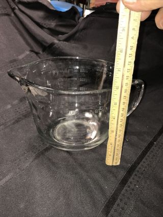 Vintage Anchor hocking 8 Cup / 2 Quart / 64 Oz Glass Measuring Mixing Bowl Cup 2