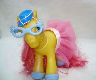 My Little Pony G3 Mlp Candy Apple W/ Pony Wear Build A Pony Air Hostess Outfit