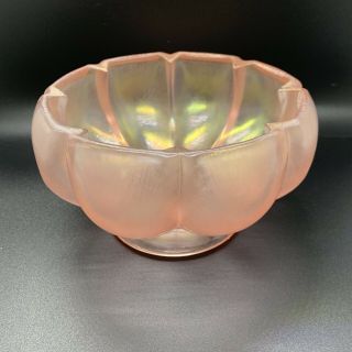 Vintage Fenton Light Pink Pearl Frosted Iridescent Art Glass Melon Bowl 6 "
