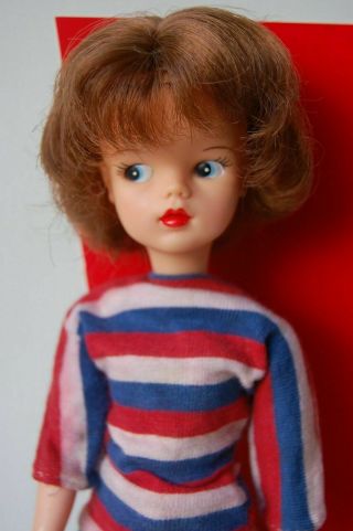 Sindy Doll.  Auburn Made In England 1st Issue 1963 Weekender 60s Pedigree Mie