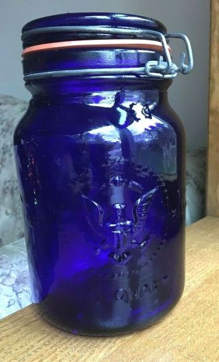 Cobalt Blue Glass Jar Eagle 1.  5 Quart Cookie Canister Wire Bail Lid Italy Mason