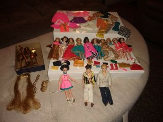 Vintage 1970 Topper Dawn Dolls With Several Outfits Accessories