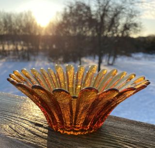 Vtg Blenko Gold Amber Daisy Sunflower Art Glass Bowl 7 " X 3 " Mid Century Modern