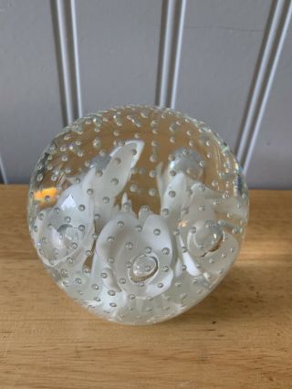 Art Glass Paperweight Signed Joe St Clair Large White Trumpet Flowers W Bubbles