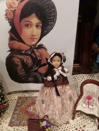 Home For The Holiday Hitty,  Hand Carved Wood Doll By Vivian