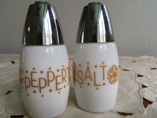 Vintage Gemco Corelle Pyrex Butterfly Gold Salt Pepper Shaker Set Silver Top