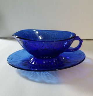 Vintage Arcoroc France Cobalt Blue Glass Gravy Boat And Underplate