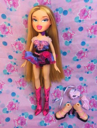 Bratz Spring Break Leah Doll In Wanted Fashion With Rare Htf