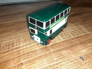 H) Tomy Thomas & Friends Train Trackmaster Motorized Green Bulgy Bus 1995