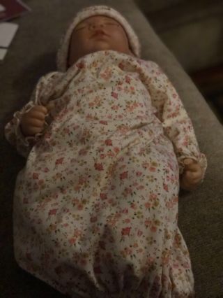 Maggie " So Truly Real " Breathing Vinyl Baby Doll By The Ashton Drake Company