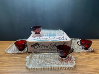 8 Pc Anchor Hocking Glass Serva Snack Set (4) Clear Rectangle Trays (4) Red Cups
