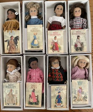 American Girl Mini Dolls 6.  5” - Complete Set 8 W/ 3 Retired Dolls And Mini Books