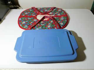 Anchor Hocking 9 " X 13 " Baking Dish With Lid & Quilted Carrier Strawberry Design
