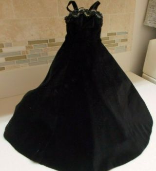 Madam Alexander Cissy Doll Black Velvet Evening Dress