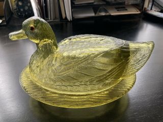 Tiffin (ohio) Glass Citron Green Duck On A Nest With Glass Eyes