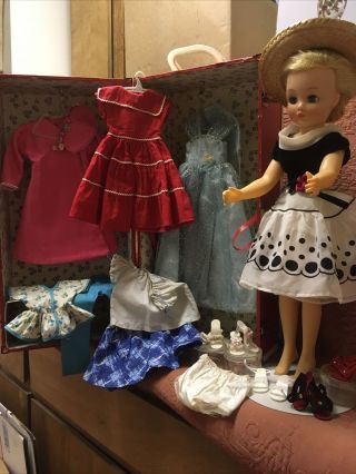 19” Vintage Horsman Cindy Doll With Clothes Dolshoe Shoes Dresses Hats Case